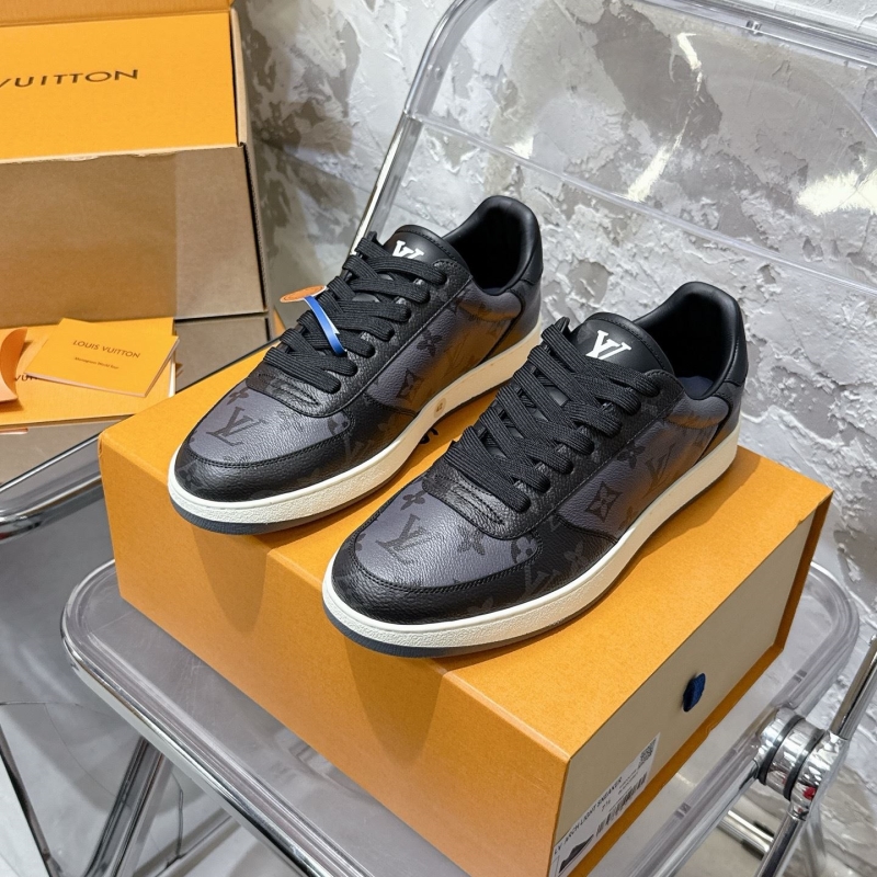 l0vis Vvtt0n trainer sneaker